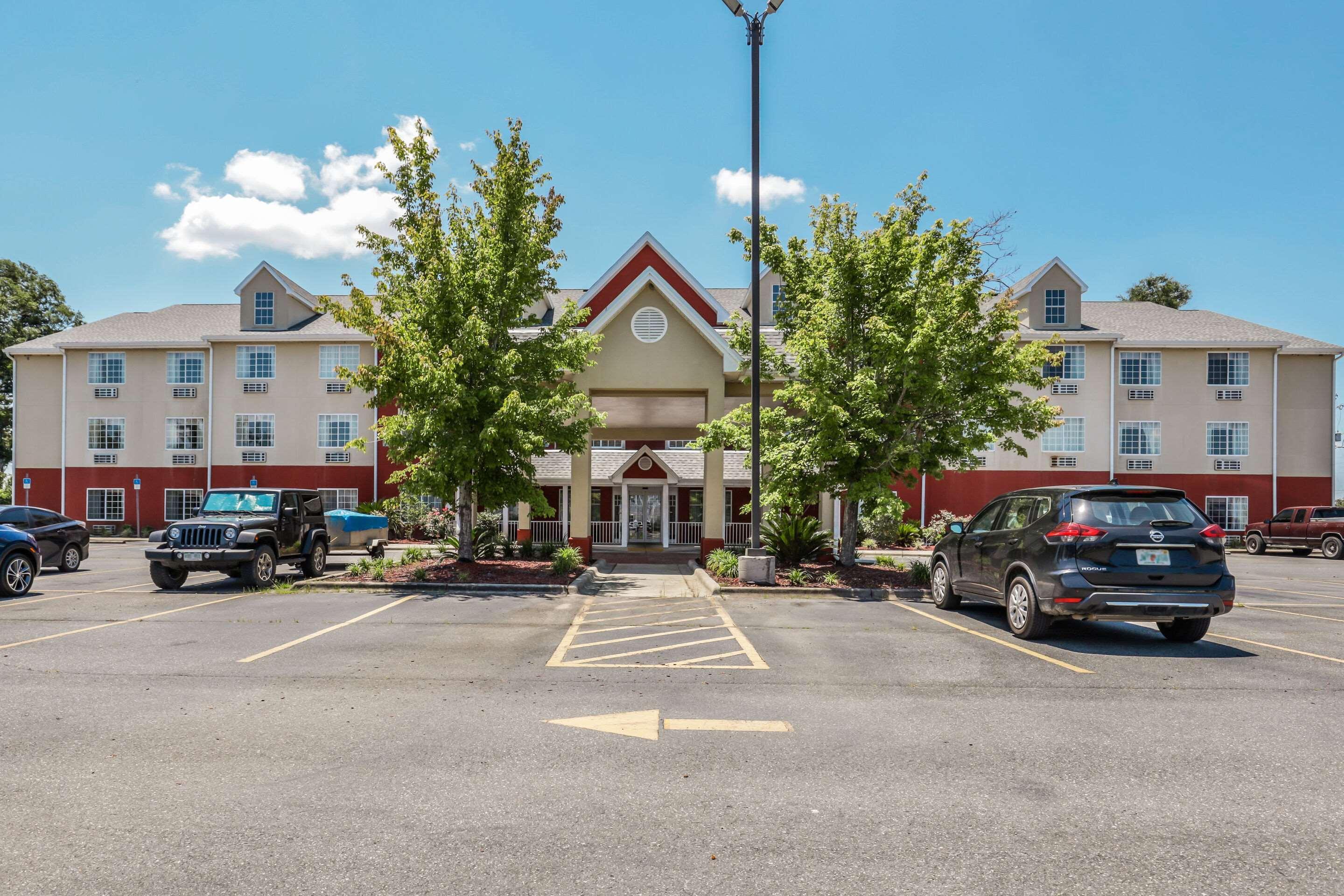 Econo Lodge Inn & Suites Marianna Ngoại thất bức ảnh