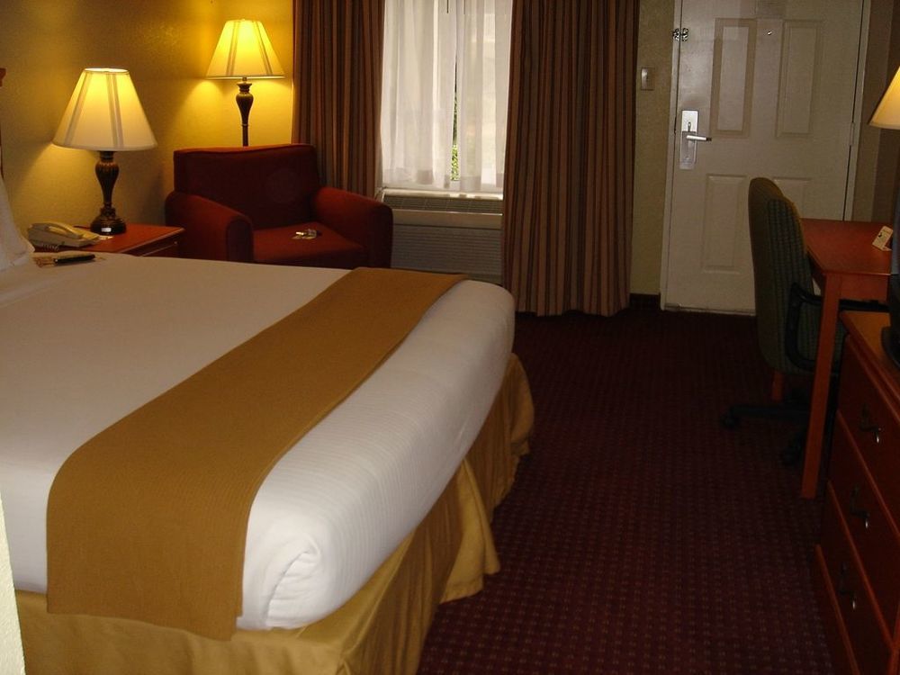 Econo Lodge Inn & Suites Marianna Phòng bức ảnh